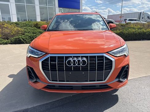 Used 2025 Audi Q3 2.0T Premium image 3