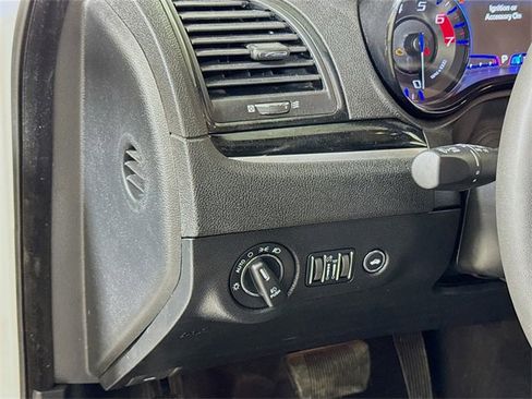 Used 2023 Chrysler 300 S w/ Comfort Group image 8