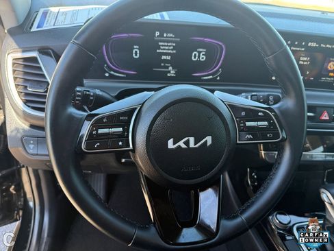 Used 2025 Kia Seltos S FWD image 25