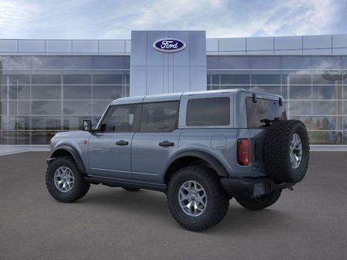 New 2025 Ford Bronco Badlands image 4