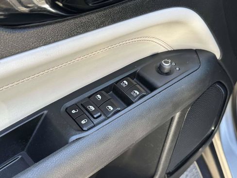 Used 2024 Jeep Compass Limited AWD/4WD image 31