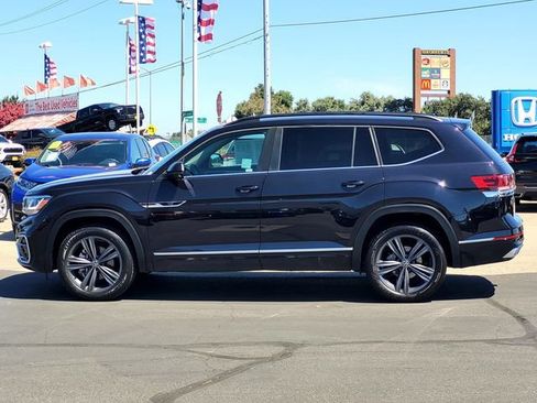 Used 2021 Volkswagen Atlas SE w/ Panoramic Sunroof Package FWD image 7