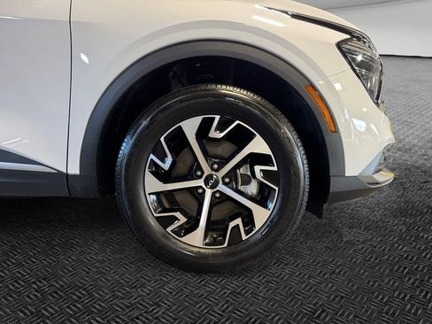 Certified 2024 Kia Sportage EX AWD/4WD image 11