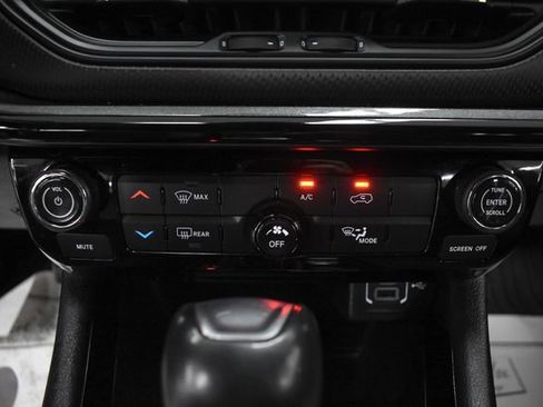 Used 2022 Jeep Compass Altitude image 28