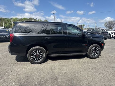 Certified 2023 GMC Yukon AT4 image 8