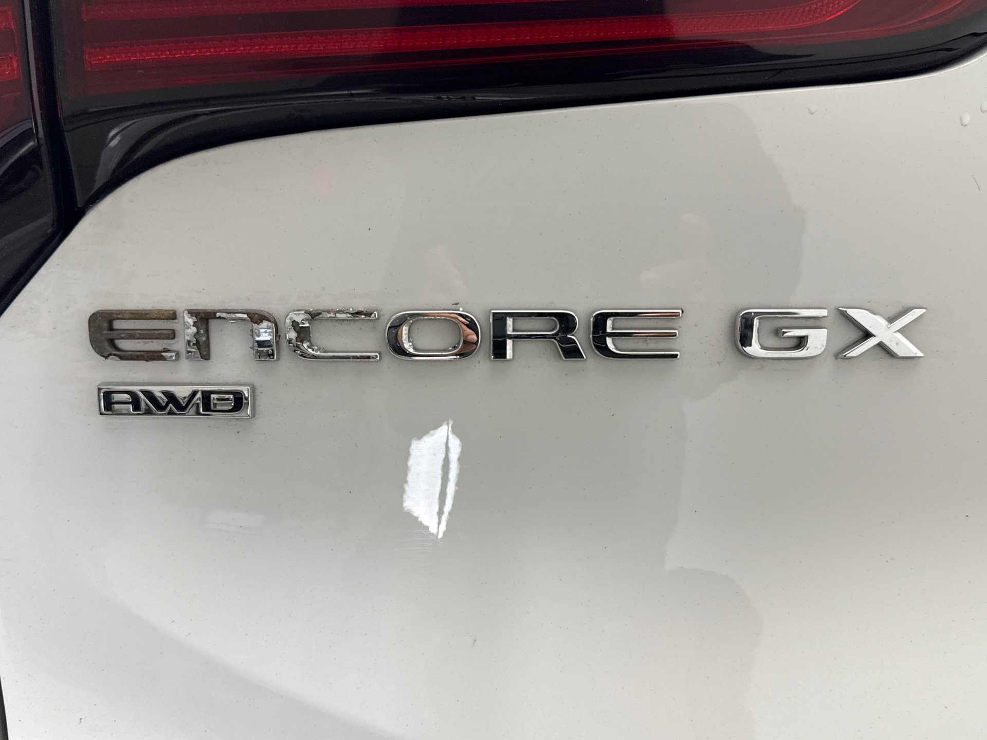 Used 2024 Buick Encore GX Sport Touring w/ Comfort Package AWD/4WD image 3