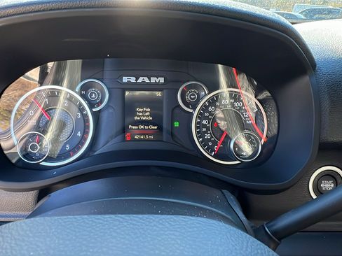 Used 2024 RAM 3500 Tradesman w/ Chrome Appearance Group image 31