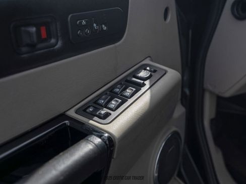 Used 2004 HUMMER H2 w/ Preferred Equipment Group image 23