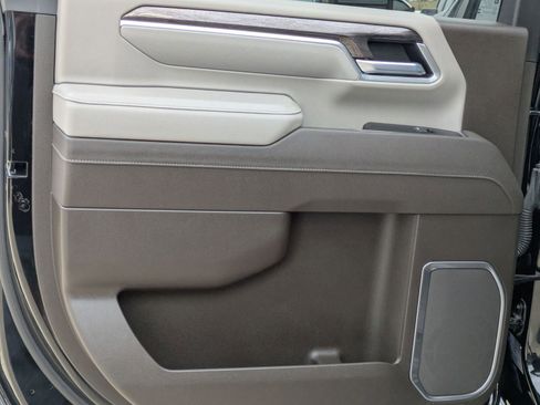 Used 2025 Chevrolet Silverado 2500 LTZ w/ LTZ Premium Texas Edition image 14