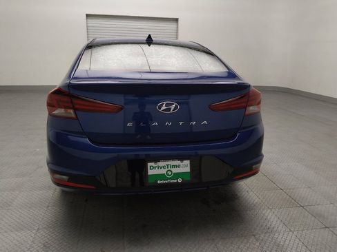 Used 2020 Hyundai Elantra SEL w/ Winter Weather Package FWD image 6