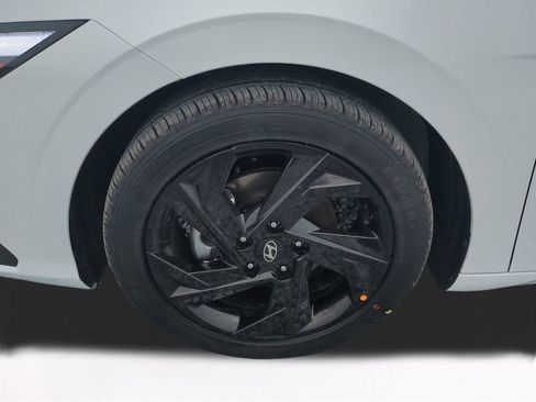 New 2026 Hyundai Elantra Sport image 11