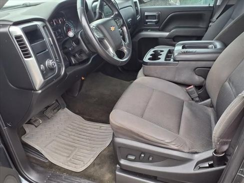 Used 2018 Chevrolet Silverado 1500 W/T AWD/4WD image 10