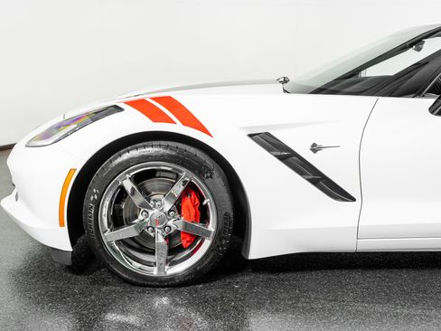 Used 2014 Chevrolet Corvette Stingray Coupe image 19
