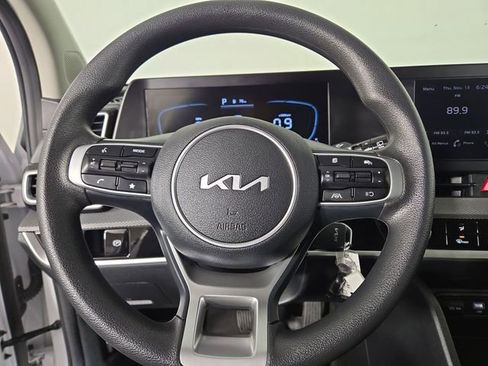 Certified 2025 Kia Sportage LX image 23