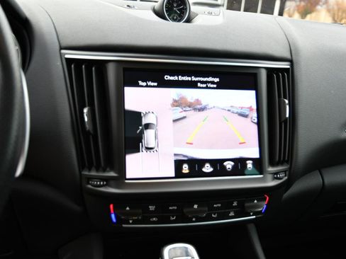 Used 2023 Maserati Levante Modena AWD/4WD image 15