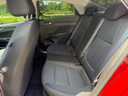 Used 2022 Hyundai Accent SEL FWD image 32