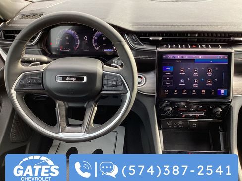 Used 2024 Jeep Grand Cherokee L Limited w/ Luxury Tech Group II image 25