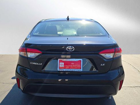 Certified 2025 Toyota Corolla LE image 4