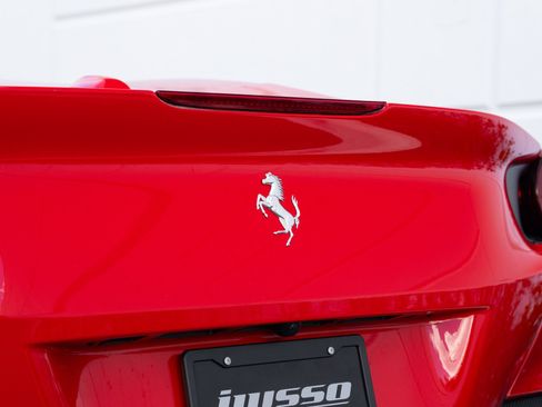 Used 2023 Ferrari Portofino M RWD image 31