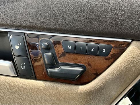 Used 2014 Mercedes-Benz C 250 Sedan w/ Premium 1 Package image 33