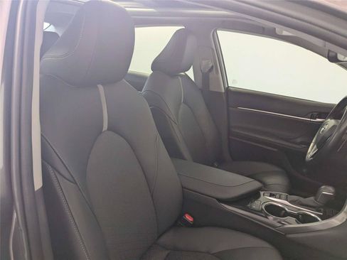 Certified 2020 Toyota Camry XSE FWD image 35