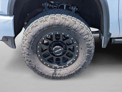 Used 2022 Chevrolet Silverado 2500 High Country w/ Z71 Off-Road Package AWD/4WD image 15