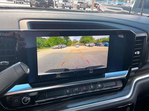 Used 2025 Chevrolet Silverado 2500 LT w/ Convenience Package image 26