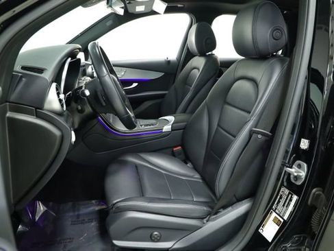 Used 2022 Mercedes-Benz GLC 300 4MATIC w/ Premium Package Lite image 26