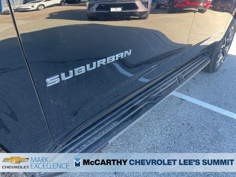 New 2026 Chevrolet Suburban Premier w/ Sun And Tow Package AWD/4WD image 9