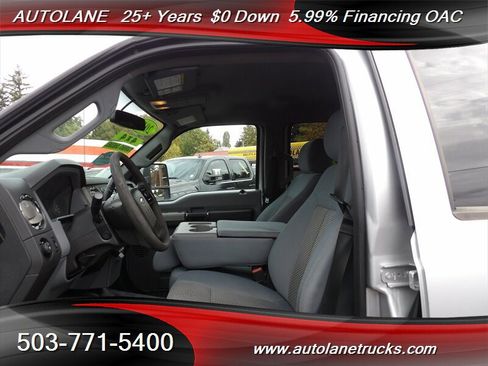 Used 2016 Ford F250 XLT w/ XLT Interior Package image 7