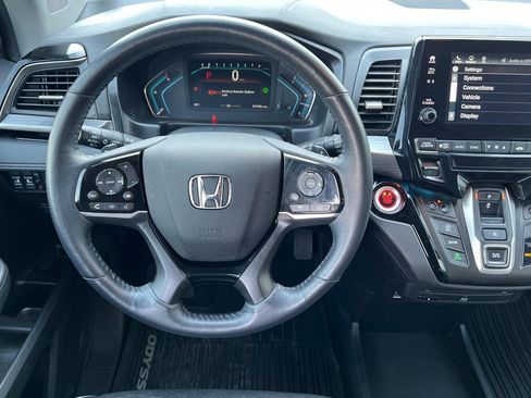 Used 2023 Honda Odyssey Elite image 15