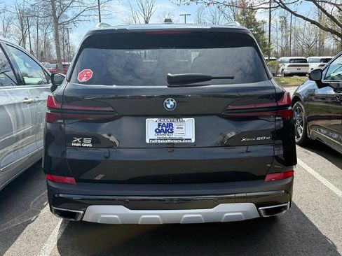 Used 2025 BMW X5 xDrive50e image 5
