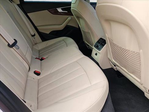 Used 2022 Audi A4 2.0T Premium w/ Convenience Package image 19