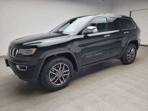Used 2021 Jeep Grand Cherokee Limited w/ Luxury Group II image 2