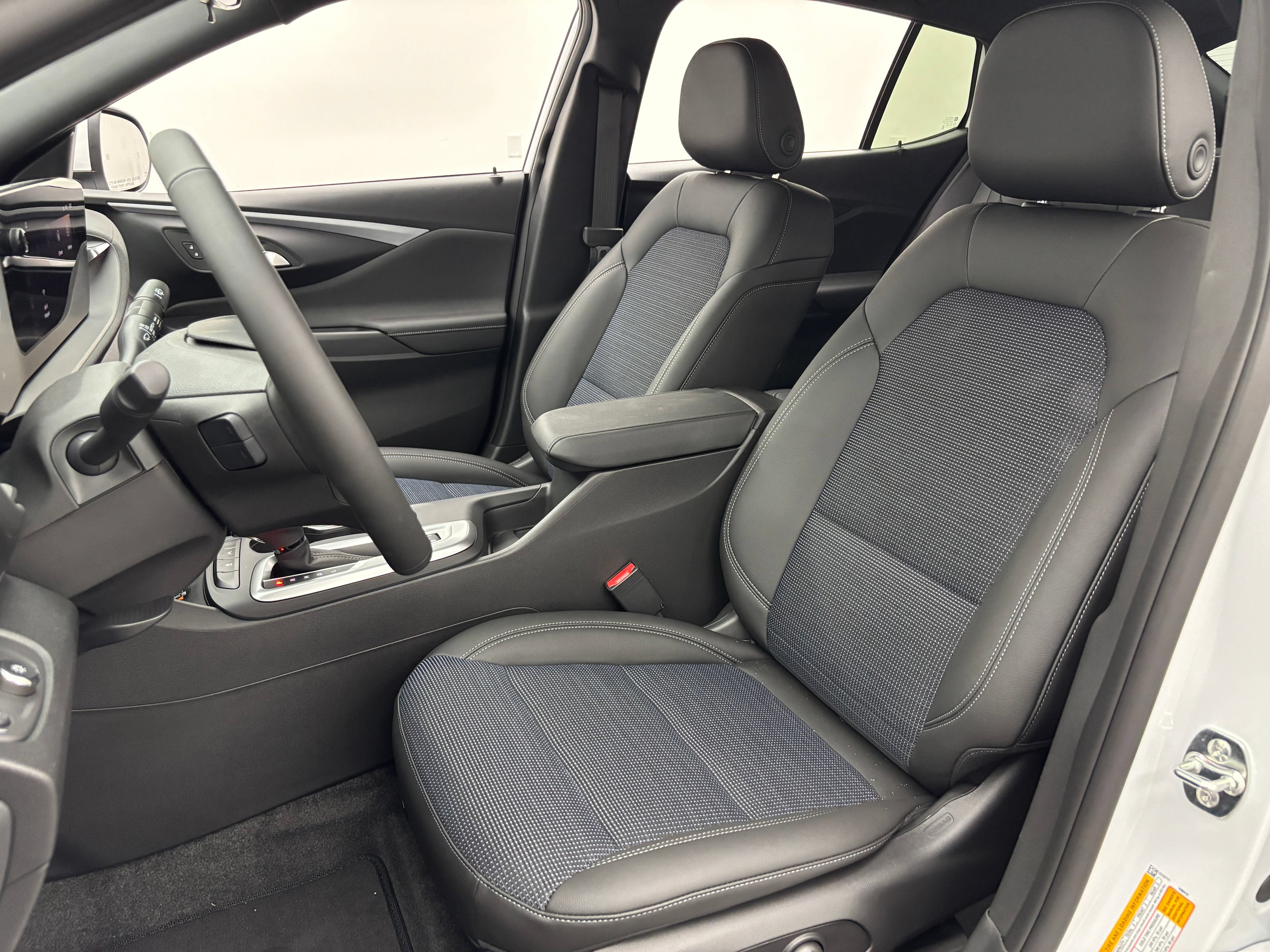New 2026 Buick Envista Sport Touring w/ Convenience I Package FWD image 17