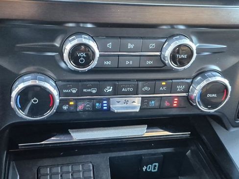 Used 2023 Ford F350 Lariat w/ Lariat Ultimate Package image 31