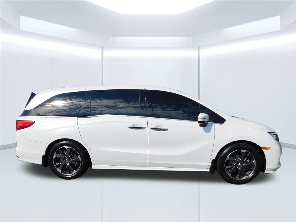 Certified 2023 Honda Odyssey Elite image 2