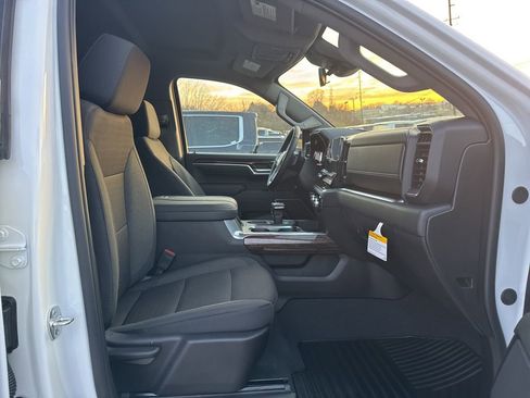 New 2026 GMC Sierra 1500 Elevation image 21