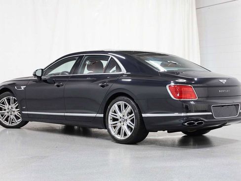 Used 2021 Bentley Flying Spur V8 image 2