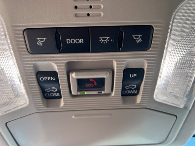 Used 2023 Toyota RAV4 XLE w/ Convenience Package FWD image 15