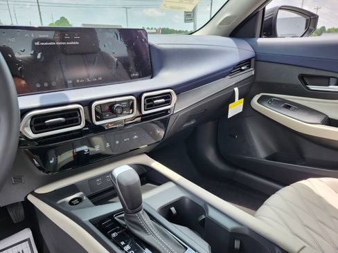 New 2026 Nissan Sentra SL w/ Floor Mat Package FWD image 8