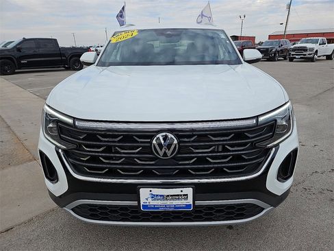Used 2024 Volkswagen Atlas Cross Sport SE image 12