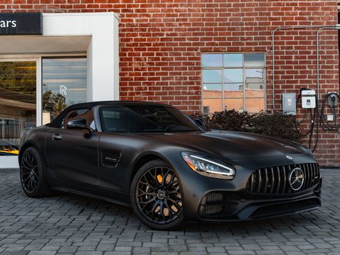 Used 2021 Mercedes-Benz AMG GT Roadster w/ AMG Stealth Edition image 31