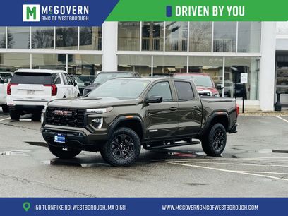 Used 2025 GMC Canyon Elevation w/ Convenience Package