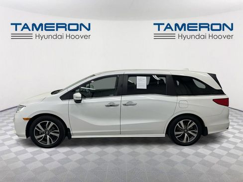 Used 2021 Honda Odyssey Touring image 2