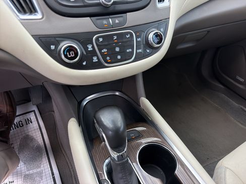 Used 2024 Chevrolet Malibu LT FWD image 10