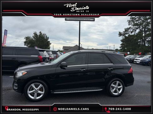 Used 2018 Mercedes-Benz GLE 350 w/ Premium 1 Package image 1
