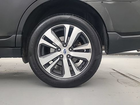 Used 2019 Subaru Outback 2.5i Limited AWD/4WD image 10