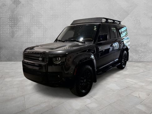 Used 2023 Land Rover Defender 130 X-Dynamic SE AWD/4WD image 3