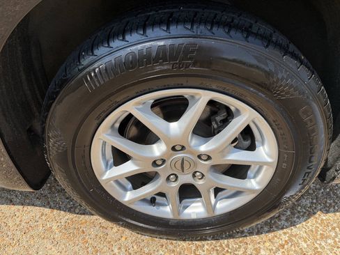 Used 2022 Chrysler Pacifica Touring-L FWD image 14